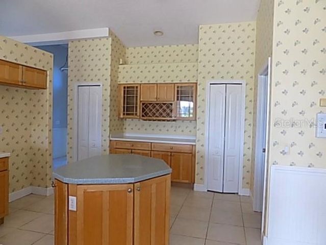 4641 SAMOSET DRIVE, Sarasota, FL 34241