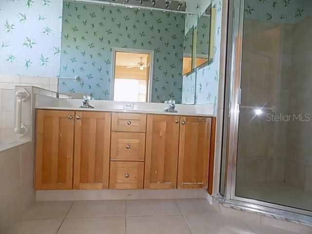 4641 SAMOSET DRIVE, Sarasota, FL 34241