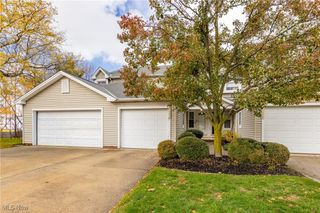 1260 Leeward Lane C9, Willoughby, OH 44094