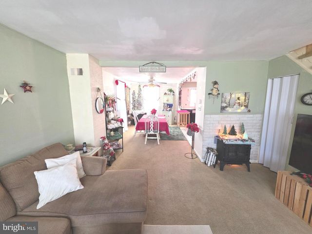 8151 LEON ST, Philadelphia, PA 19136