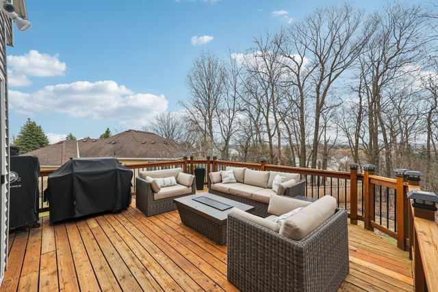 8813 Woodhill Drive, Savage, MN 55378