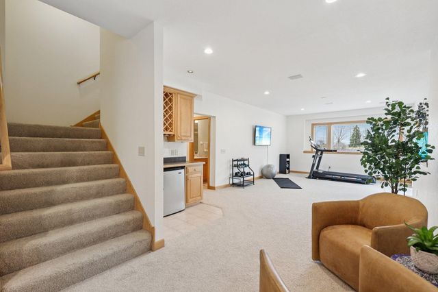 8813 Woodhill Drive, Savage, MN 55378