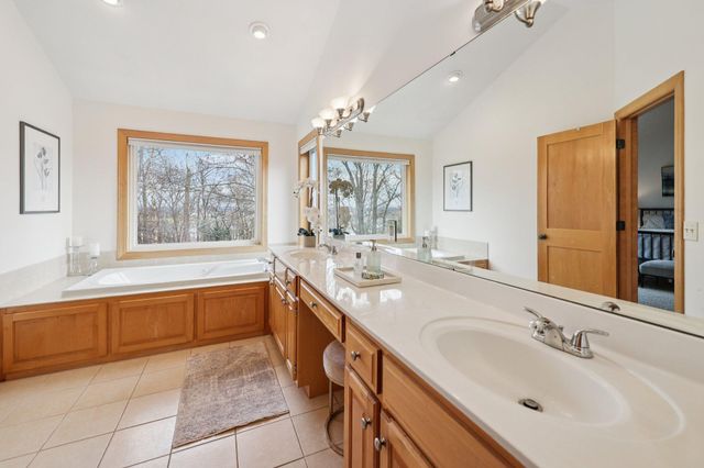 8813 Woodhill Drive, Savage, MN 55378