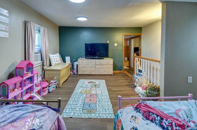 4297 State Highway 10, Ephratah, NY 13452