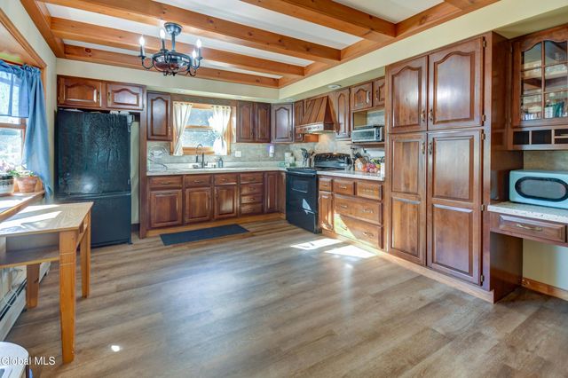 4297 State Highway 10, Ephratah, NY 13452