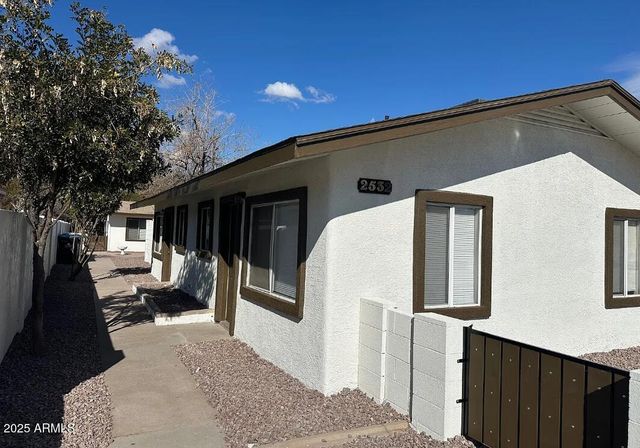 2532 W MORTEN Avenue A, Phoenix, AZ 85051