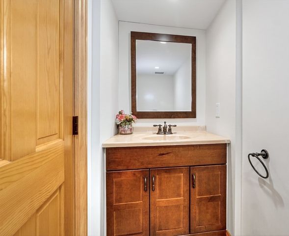 15 Spring Lane, Westwood, MA 02090