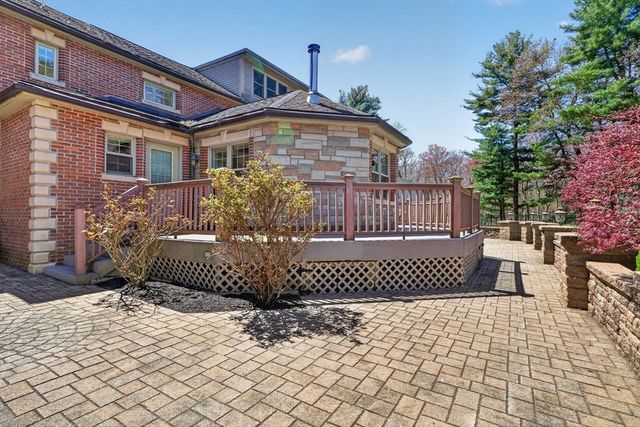 15 Spring Lane, Westwood, MA 02090