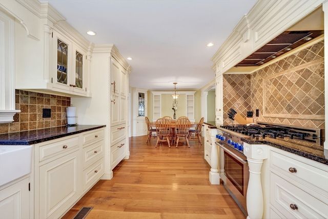 15 Spring Lane, Westwood, MA 02090