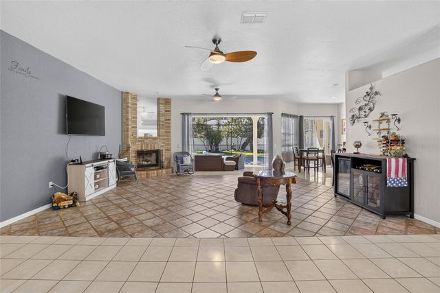 2704 ASTON AVENUE, Plant City, FL 33566