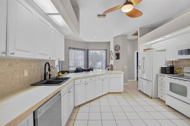 2704 ASTON AVENUE, Plant City, FL 33566