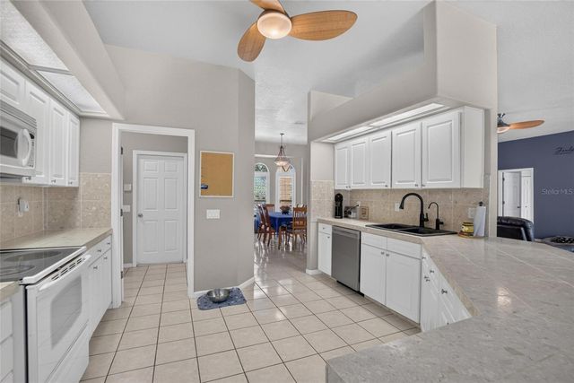 2704 ASTON AVENUE, Plant City, FL 33566