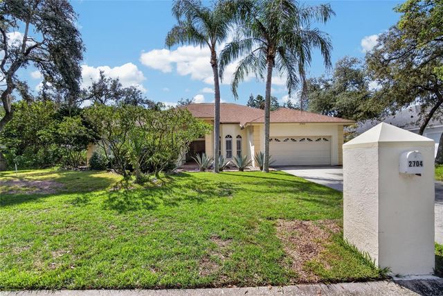 2704 ASTON AVENUE, Plant City, FL 33566