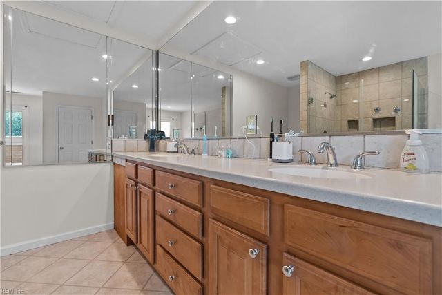 2277 Lynx DR, Virginia Beach, VA 23456