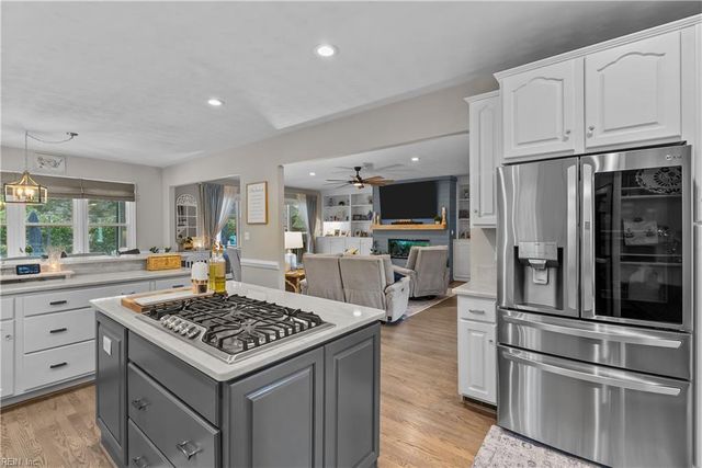 2277 Lynx DR, Virginia Beach, VA 23456