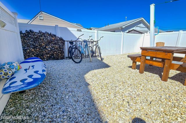 119 Camden Avenue, Lavallette, NJ 08735