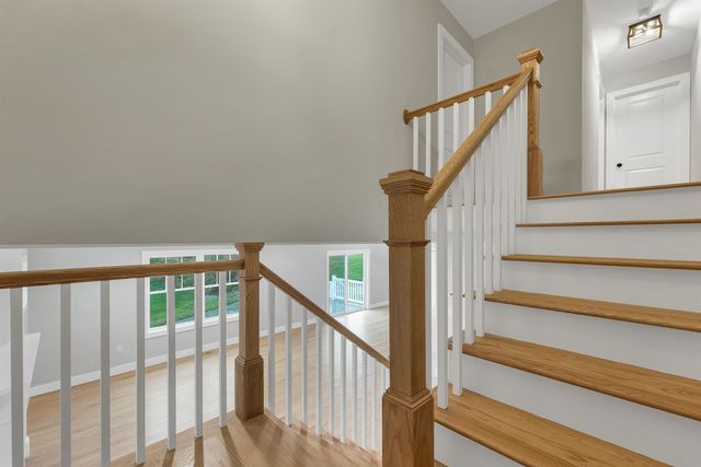 11 Robin Way 2, Chester, NH 03036