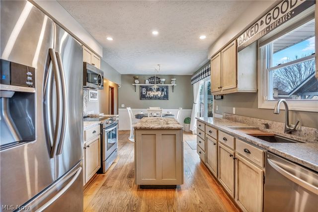 7731 Brunswick Circle NW, Massillon, OH 44646