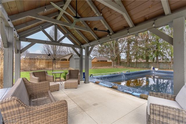 7731 Brunswick Circle NW, Massillon, OH 44646