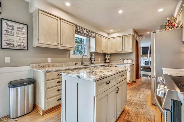 7731 Brunswick Circle NW, Massillon, OH 44646