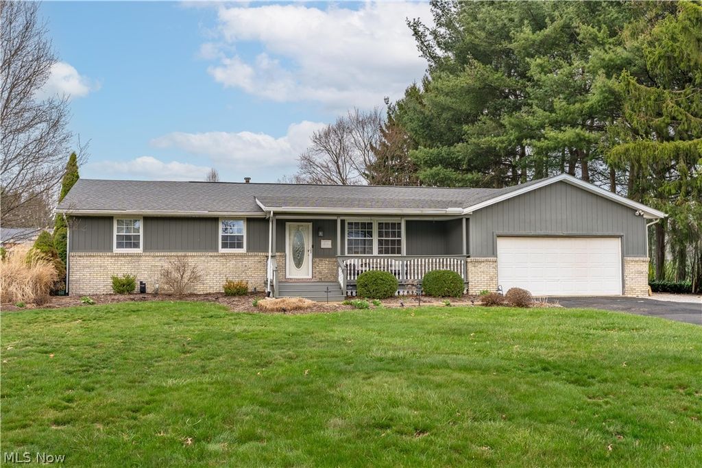 7731 Brunswick Circle NW, Massillon, OH 44646