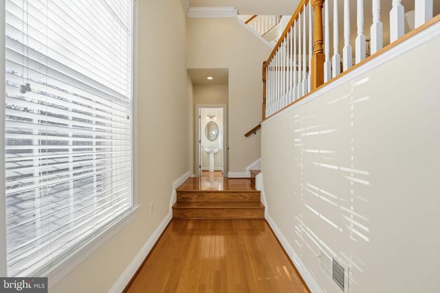 8015 RESERVE WAY, Vienna, VA 22182