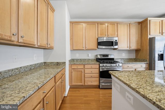 8015 RESERVE WAY, Vienna, VA 22182