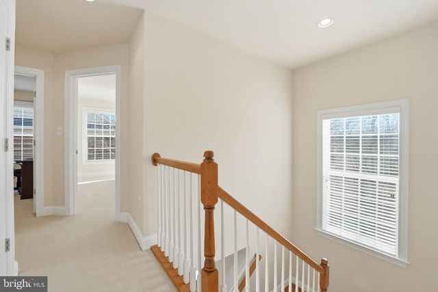 8015 RESERVE WAY, Vienna, VA 22182