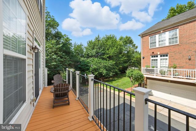 8015 RESERVE WAY, Vienna, VA 22182