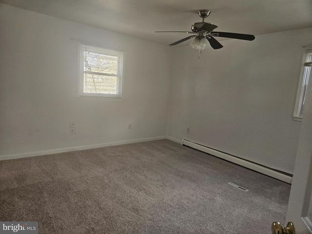 13715 KAYWOOD DR, Woodbridge, VA 22193