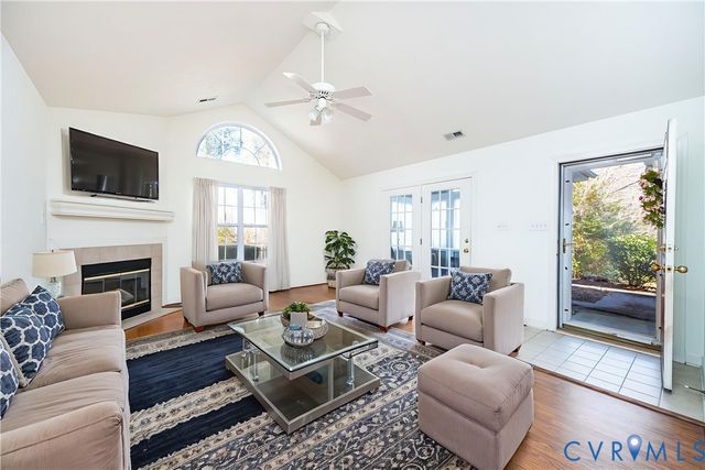 1502 Patriot Cir, Glen Allen, VA 23059