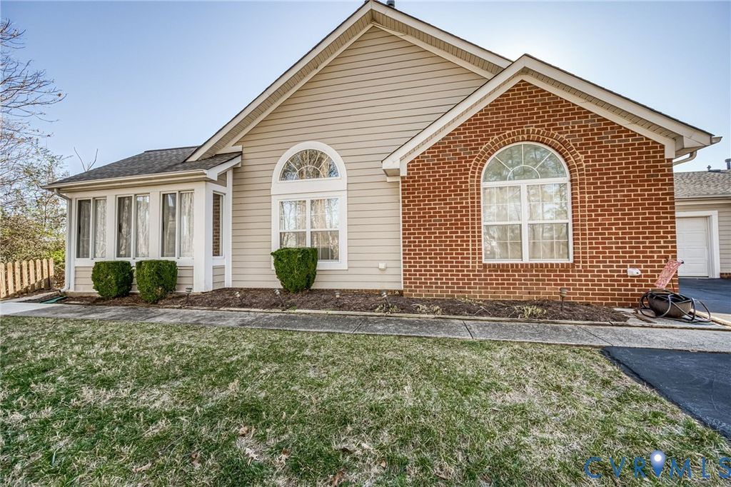 1502 Patriot Cir, Glen Allen, VA 23059