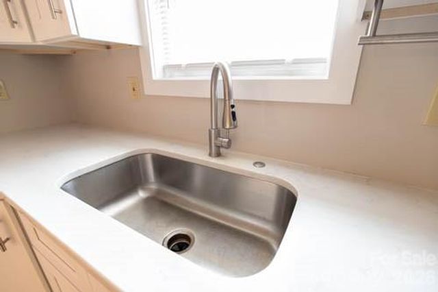 138 Pacific Drive, Statesville, NC 28677