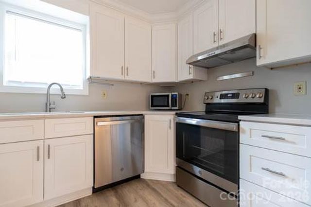 138 Pacific Drive, Statesville, NC 28677