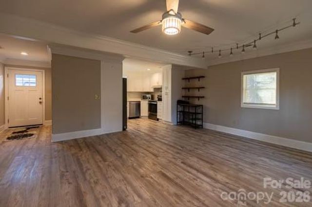 138 Pacific Drive, Statesville, NC 28677