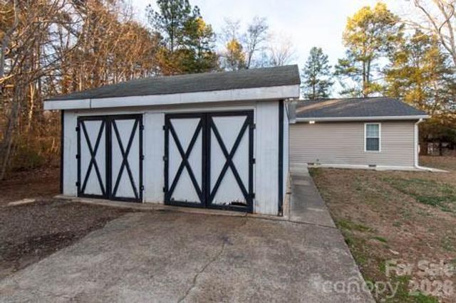138 Pacific Drive, Statesville, NC 28677