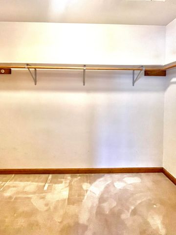 188 Summertree Drive, Chesterton, IN 46304