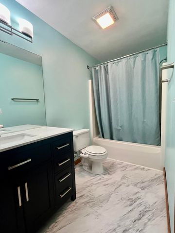 188 Summertree Drive, Chesterton, IN 46304