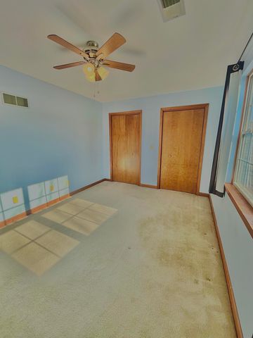 188 Summertree Drive, Chesterton, IN 46304