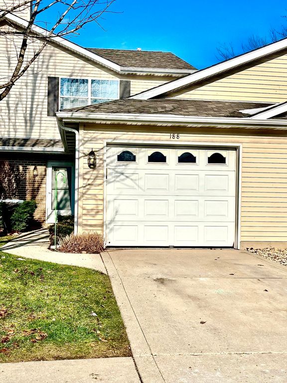 188 Summertree Drive, Chesterton, IN 46304