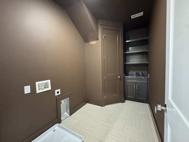 574 Watsonwood Dr, Nashville, TN 37211