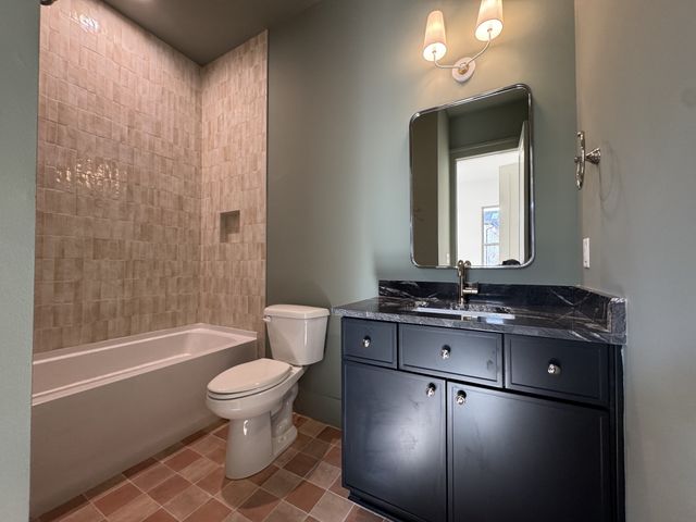 574 Watsonwood Dr, Nashville, TN 37211