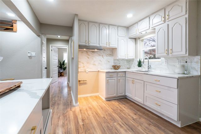 221 S Bernice Drive, Garland, TX 75042