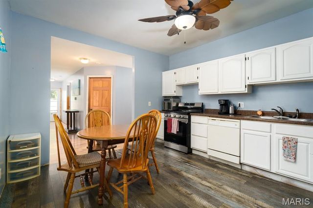 2221 Lee Avenue, Granite City, IL 62040