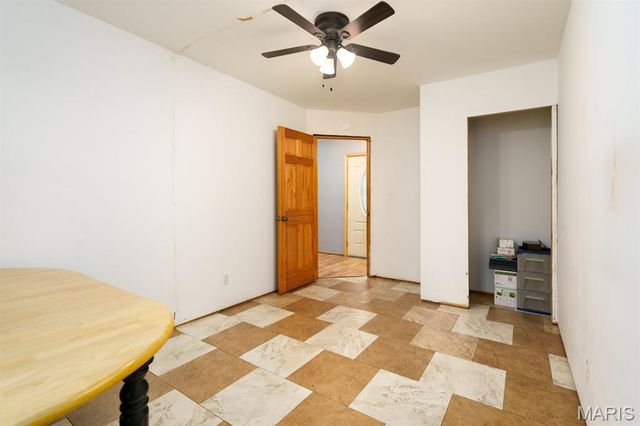 2221 Lee Avenue, Granite City, IL 62040