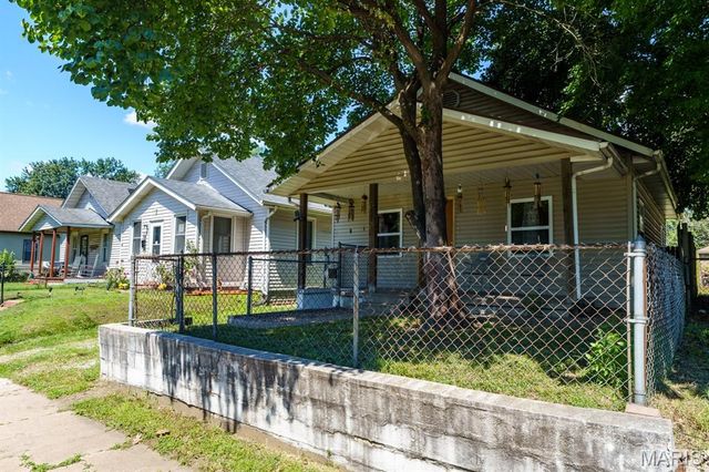 2221 Lee Avenue, Granite City, IL 62040