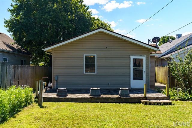 2221 Lee Avenue, Granite City, IL 62040