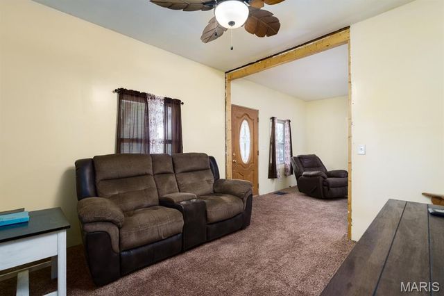 2221 Lee Avenue, Granite City, IL 62040