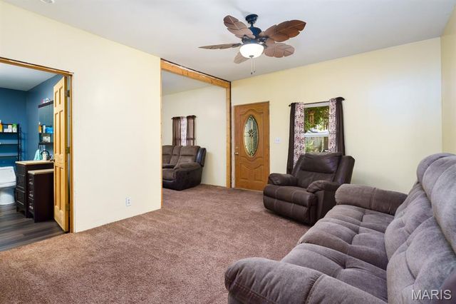 2221 Lee Avenue, Granite City, IL 62040