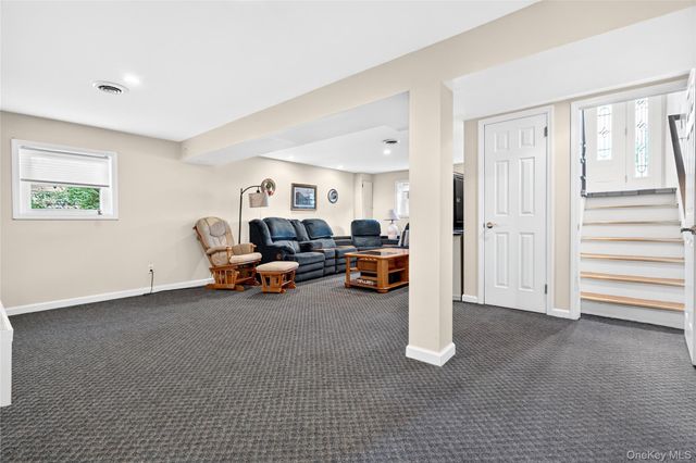32 Sengstacken Drive, Stony Point, NY 10980